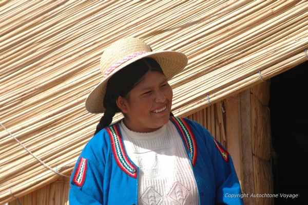 Rencontre avec les habitants des îles Flottantes de Sahuiña - Bolivie 