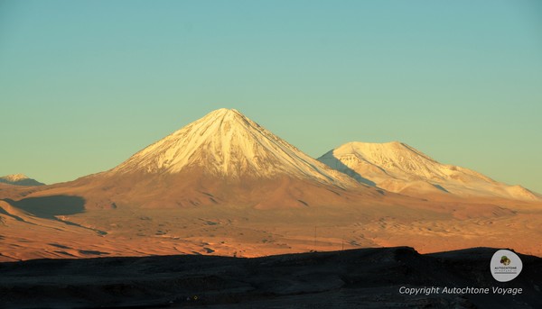 Vue sur le volcán Licancabur depuis San Pedro d’Atacama
